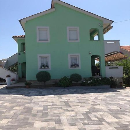 Lucija Apartments Vrh (Krk) Exterior foto