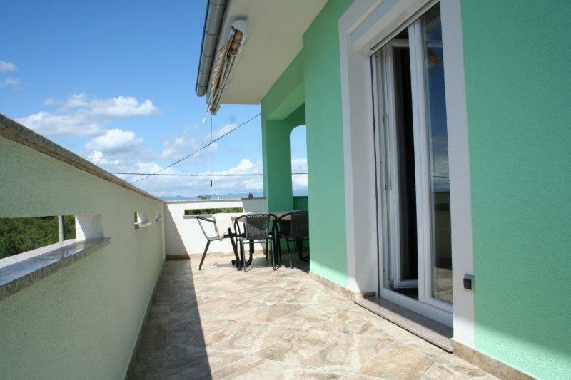 Lucija Apartments Vrh (Krk) Exterior foto