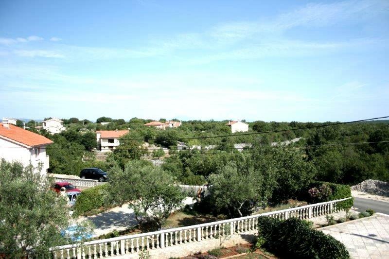 Lucija Apartments Vrh (Krk) Exterior foto
